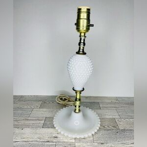 Vintage retro hobnail milkglass lamp budoir dresser lamp